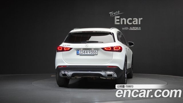 Mercedes-Benz GLA-Class (H247) GLA220 2021 — фото 4