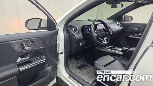 Mercedes-Benz GLA-Class (H247) GLA220 2021 — фото 10