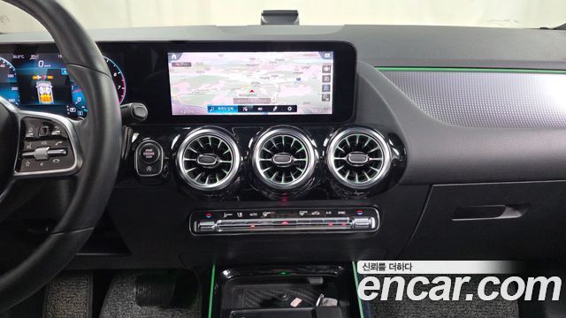 Mercedes-Benz GLA-Class (H247) GLA220 2021 — фото 14