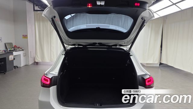 Mercedes-Benz GLA-Class (H247) GLA220 2021 — фото 20