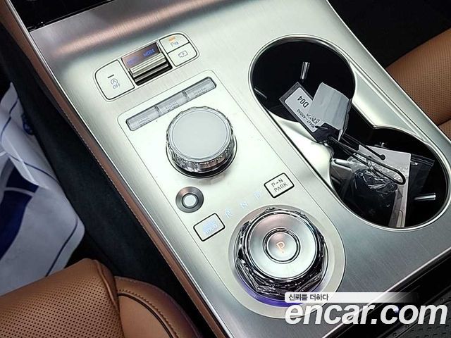 Genesis GV70 2.5T Gasoline 2WD 2025 — фото 8