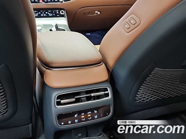 Genesis GV70 2.5T Gasoline 2WD 2025 — фото 17
