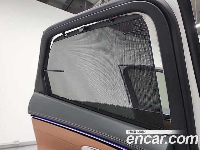Genesis GV70 2.5T Gasoline 2WD 2025 — фото 18