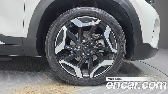 Kia Seltos Gasoline 2.0 2WD Signature 2023 — фото 21
