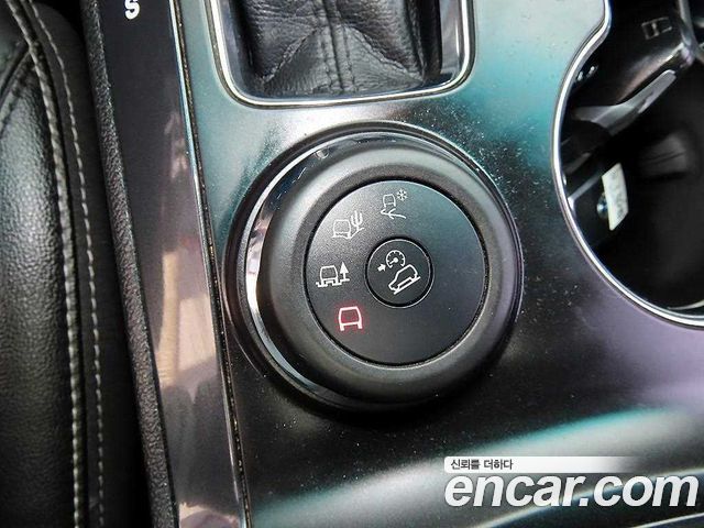 Ford Explorer 2.3 Limited 4WD 5th 2016 — фото 16