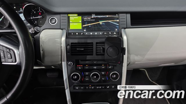 Land Rover Discovery Sport 2.0 TD4 SE (150PS) 2018 — фото 13