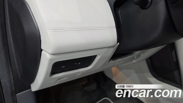 Land Rover Discovery Sport 2.0 TD4 SE (150PS) 2018 — фото 27