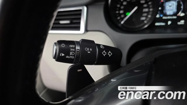 Land Rover Discovery Sport 2.0 TD4 SE (150PS) 2018 — фото 29