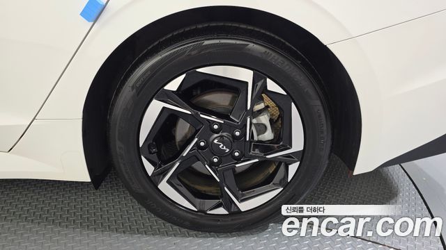 Kia K5 (III) 2.0 LPi(Rent) Prestige 2024 — фото 21