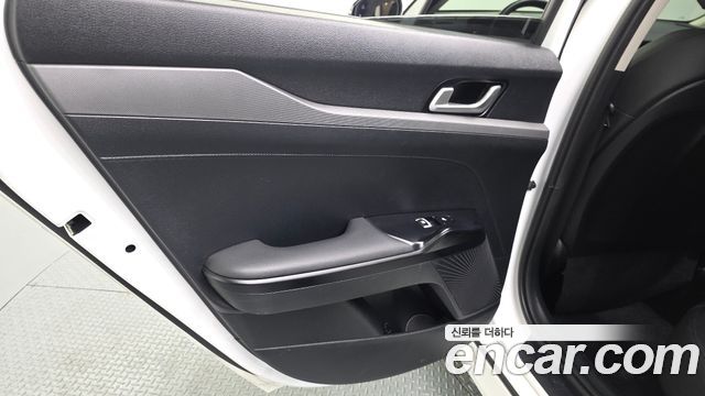 Kia K5 (III) 2.0 LPi(Rent) Prestige 2024 — фото 25