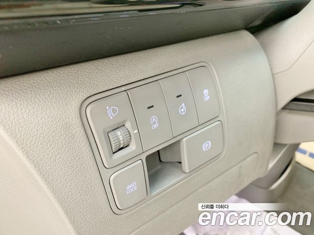 Hyundai Staria 4WD Lounge 9-Seater Inspiration 2022 — фото 20