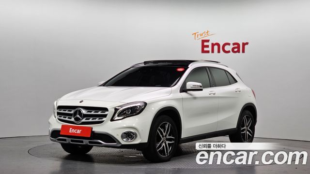 Mercedes-Benz GLA-Class (X156) GLA220 Premium 2019 — фото 1