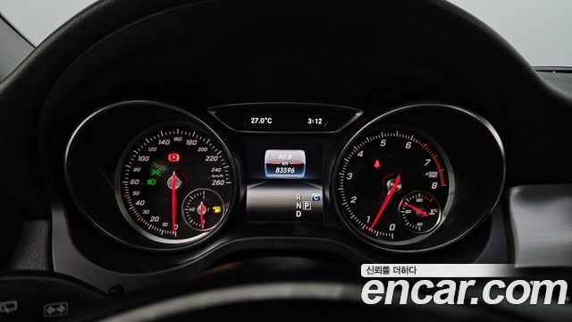 Mercedes-Benz GLA-Class (X156) GLA220 Premium 2019 — фото 8