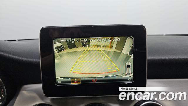 Mercedes-Benz GLA-Class (X156) GLA220 Premium 2019 — фото 15