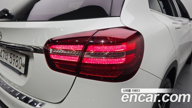 Mercedes-Benz GLA-Class (X156) GLA220 Premium 2019 — фото 23