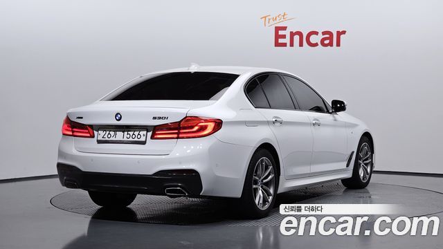 BMW 5 Series (G30) 530i xDrive M Sport Package Plus 2017 — фото 2