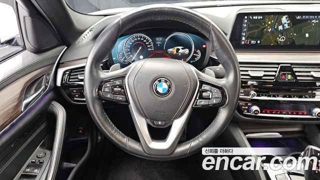 BMW 5 Series (G30) 530i xDrive M Sport Package Plus 2017 — фото 13