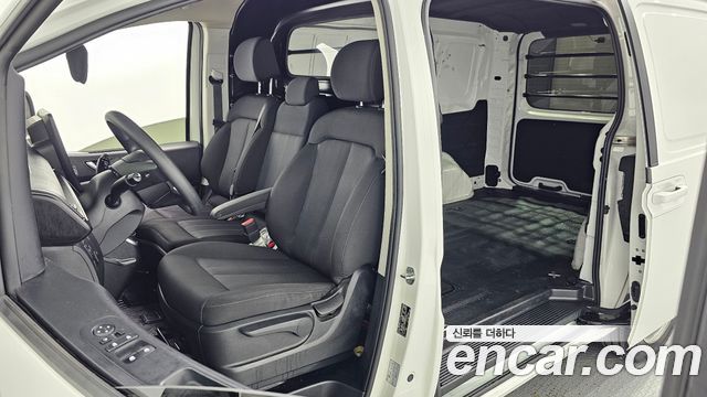 Hyundai Staria Cargo 3-Seater Smart 2022 — фото 11