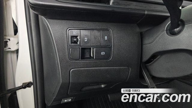 Hyundai Staria Cargo 3-Seater Smart 2022 — фото 18
