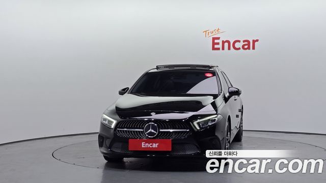 Mercedes-Benz A-Class (W177) A220 Sedan 2020 — фото 3