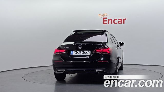 Mercedes-Benz A-Class (W177) A220 Sedan 2020 — фото 4