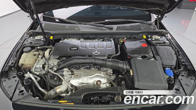 Mercedes-Benz A-Class (W177) A220 Sedan 2020 — фото 6