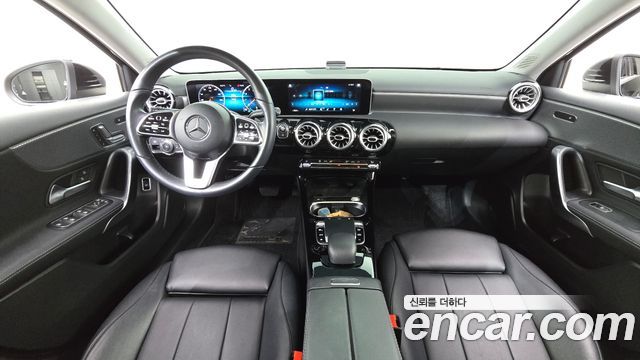 Mercedes-Benz A-Class (W177) A220 Sedan 2020 — фото 7