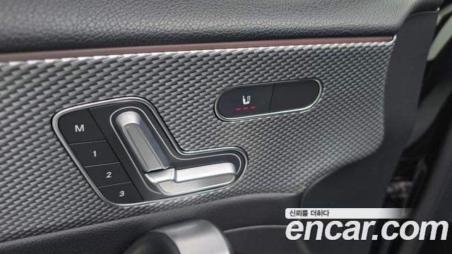 Mercedes-Benz A-Class (W177) A220 Sedan 2020 — фото 17