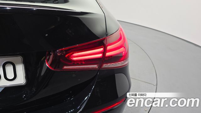 Mercedes-Benz A-Class (W177) A220 Sedan 2020 — фото 23