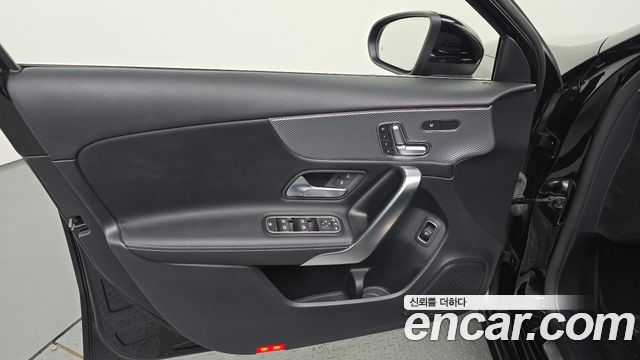Mercedes-Benz A-Class (W177) A220 Sedan 2020 — фото 24