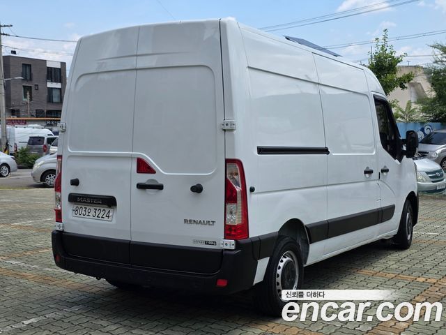 Renault Korea Master 2.3 Van L 2022 — фото 6