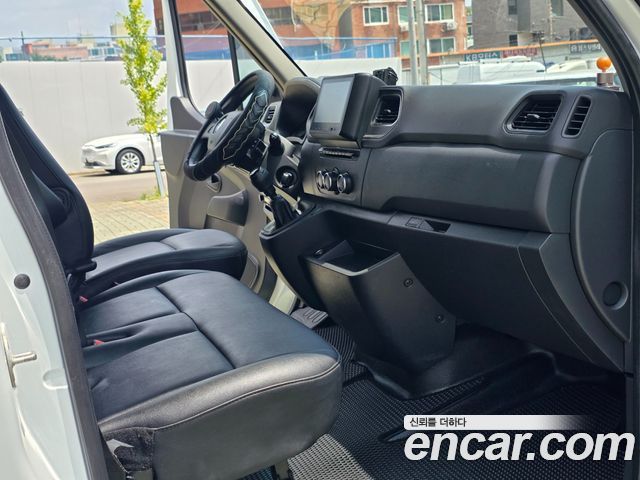 Renault Korea Master 2.3 Van L 2022 — фото 23