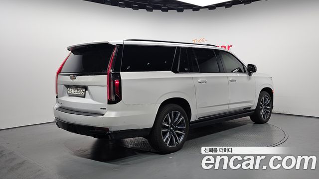 Cadillac Escalade (V) 6.2 ESV ESV Sports Platinum 2023 — фото 2