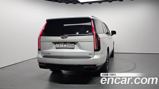 Cadillac Escalade (V) 6.2 ESV ESV Sports Platinum 2023 — фото 4