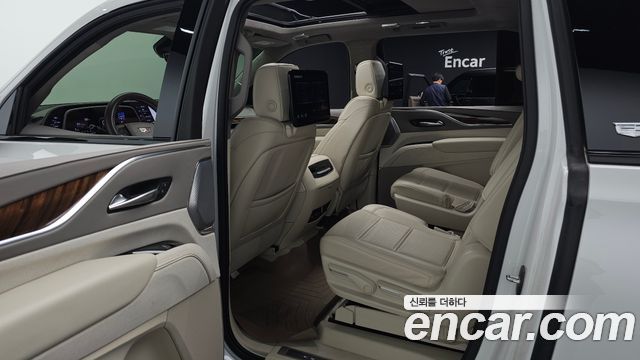 Cadillac Escalade (V) 6.2 ESV ESV Sports Platinum 2023 — фото 16