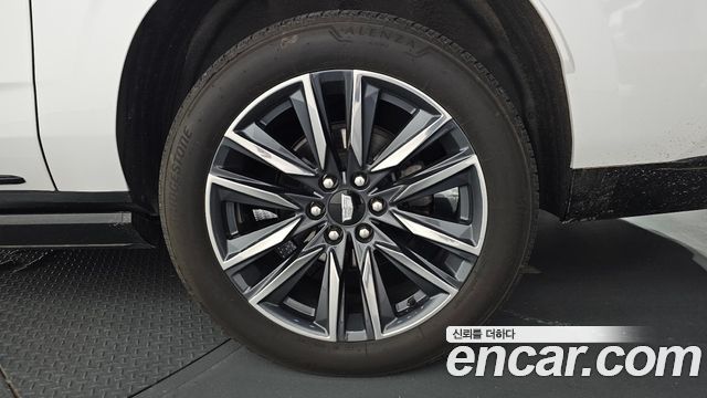 Cadillac Escalade (V) 6.2 ESV ESV Sports Platinum 2023 — фото 27