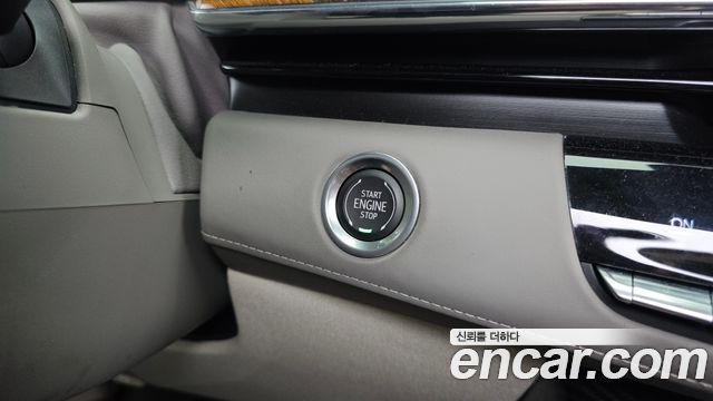 Cadillac Escalade (V) 6.2 ESV ESV Sports Platinum 2023 — фото 40