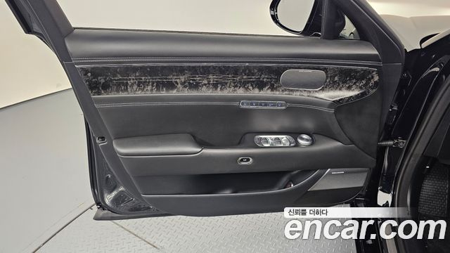 Genesis G90 (RS4) Gasoline 3.5 Turbo AWD 2023 — фото 24
