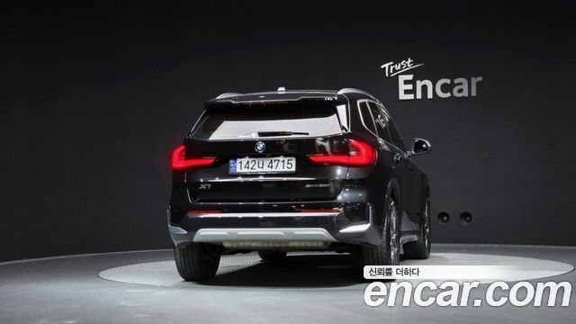 BMW X1 (U11) xDrive 20i xLine 2024 — фото 4