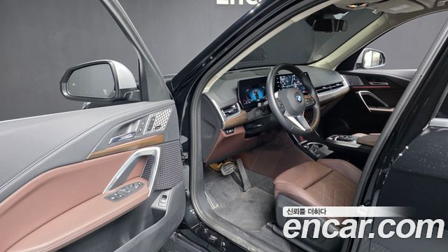 BMW X1 (U11) xDrive 20i xLine 2024 — фото 10