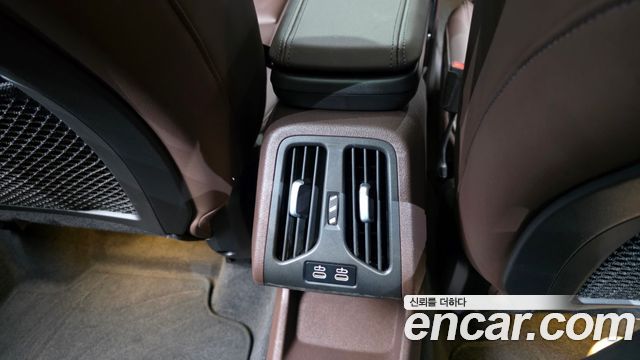 BMW X1 (U11) xDrive 20i xLine 2024 — фото 19