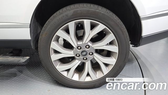 Land Rover Range Rover (IV) D350 AB Disel 2022 — фото 5