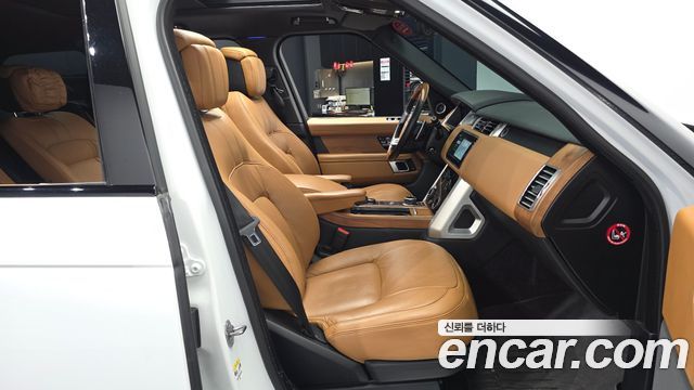 Land Rover Range Rover (IV) D350 AB Disel 2022 — фото 11