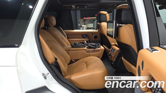 Land Rover Range Rover (IV) D350 AB Disel 2022 — фото 12