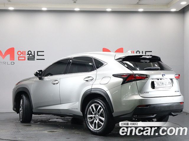 Lexus NX300h Supreme 2017 — фото 4