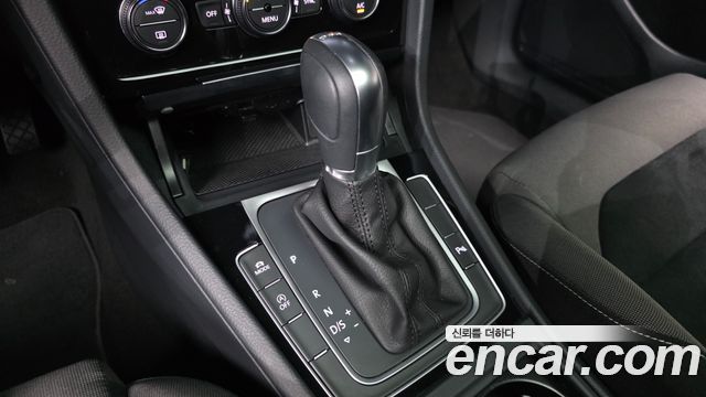 Volkswagen Golf (VII) 2.0 TDI 2015 — фото 9