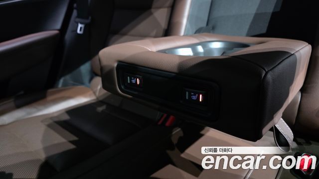 Renault Korea QM6 2.0 LPe RE Signature 2WD 2020 — фото 19
