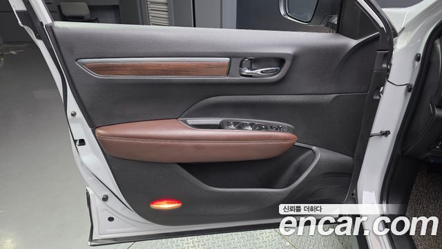 Renault Korea QM6 2.0 LPe RE Signature 2WD 2020 — фото 24