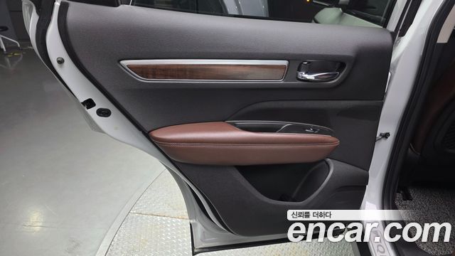Renault Korea QM6 2.0 LPe RE Signature 2WD 2020 — фото 25