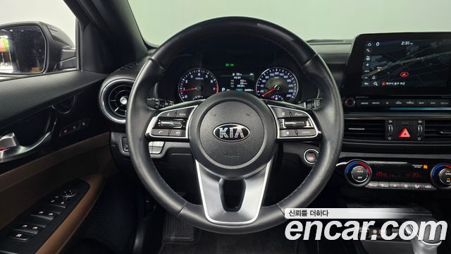 Kia K3 Signature 2021 — фото 13